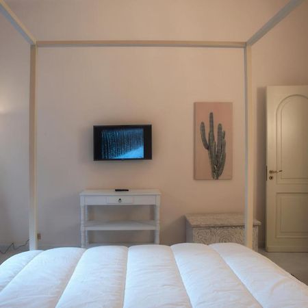 Piazza Dante Suites By Wonderful Italy نابولي المظهر الخارجي الصورة