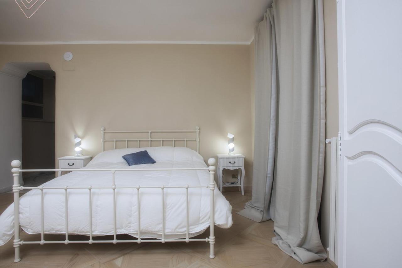 Piazza Dante Suites By Wonderful Italy نابولي المظهر الخارجي الصورة